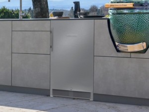 Liebherr Outdoor Kühlschrank OKes 1750